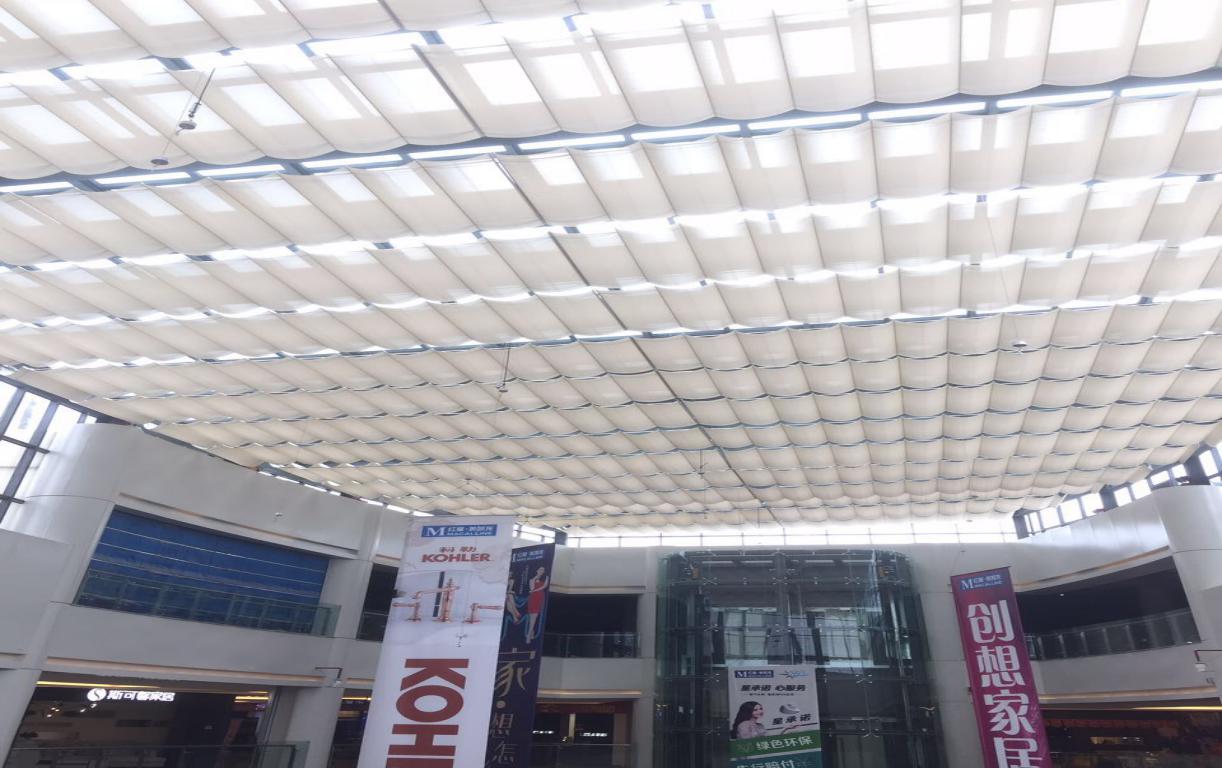 重庆綦江区红星美凯龙一期电动FCS天棚帘及广告吊钩